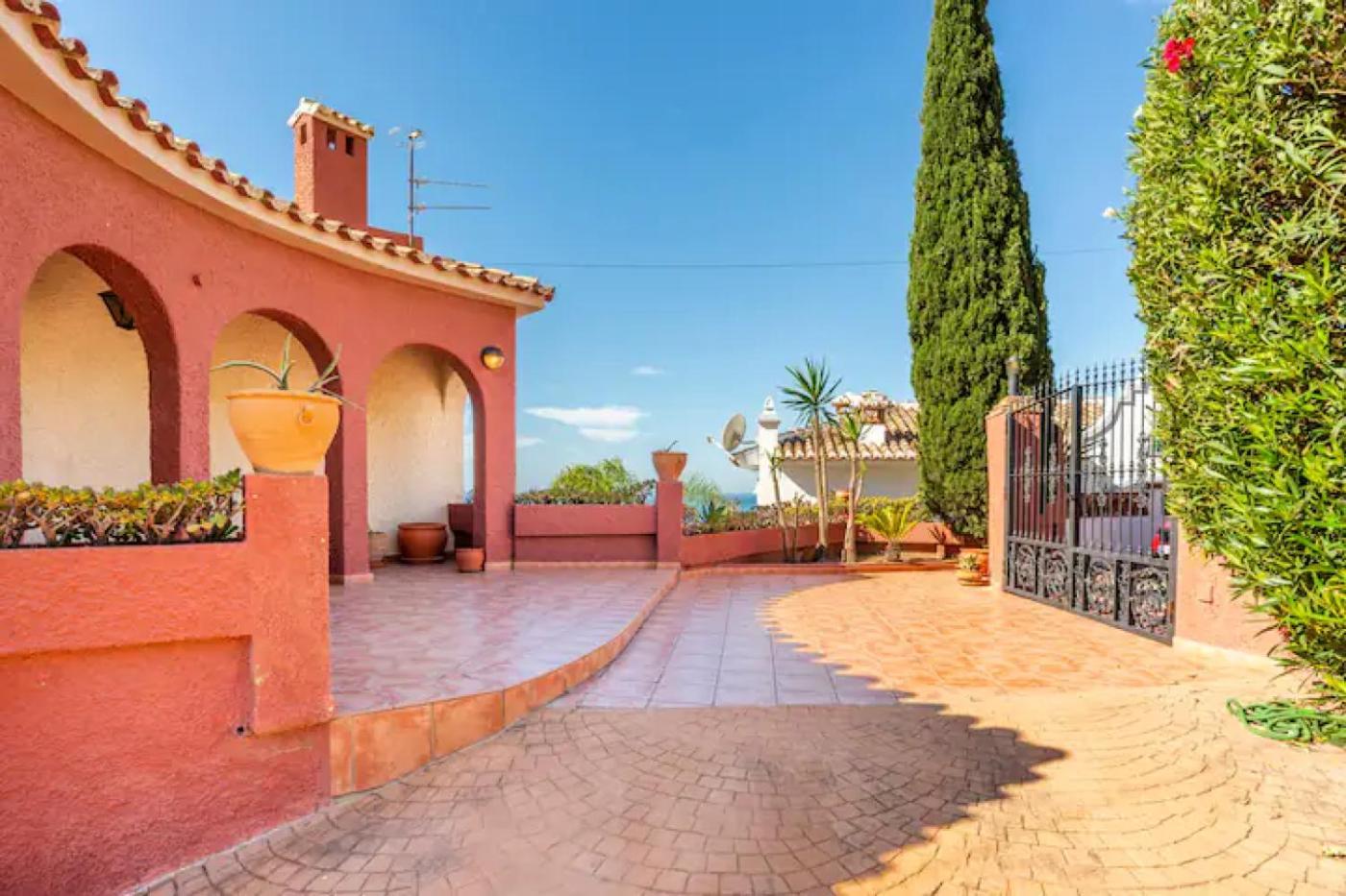 בנאלמדנה Villa Romeo מראה חיצוני תמונה